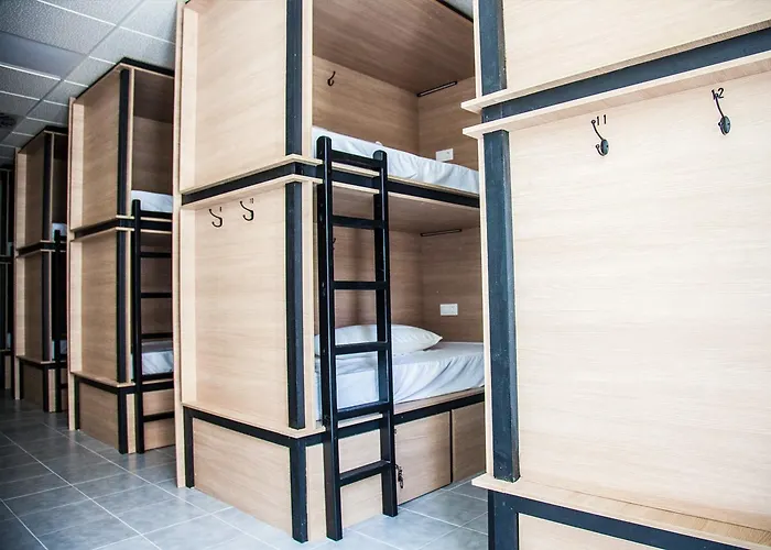 Ohana Hostel *